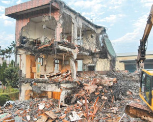 Dịch Vụ Đập Phá, Tháo Dỡ Công Trình Tại Trảng Bom Chuyên Nghiệp